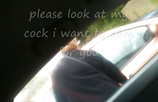 ロシアの女性は、後部座席に車の中で恋人のコックを吸います。 アダルト 動画 女性 用